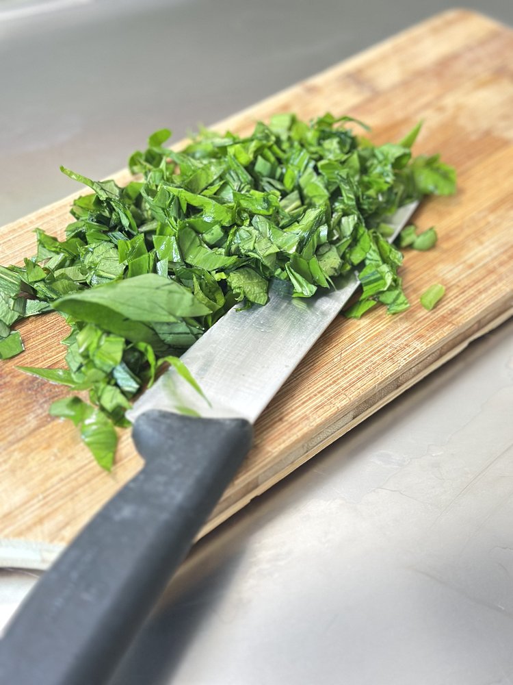 Frühlingsrezept: Knochenbrühe mit frischem Bärlauch Frühlingsrezept: Knochenbrühe mit frischem Bärlauch